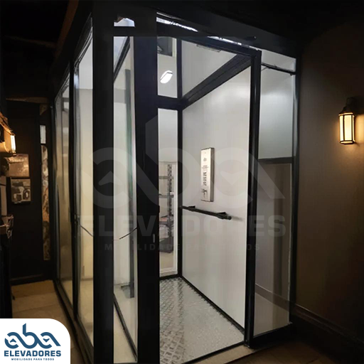 Elevador com cabine panorâmica